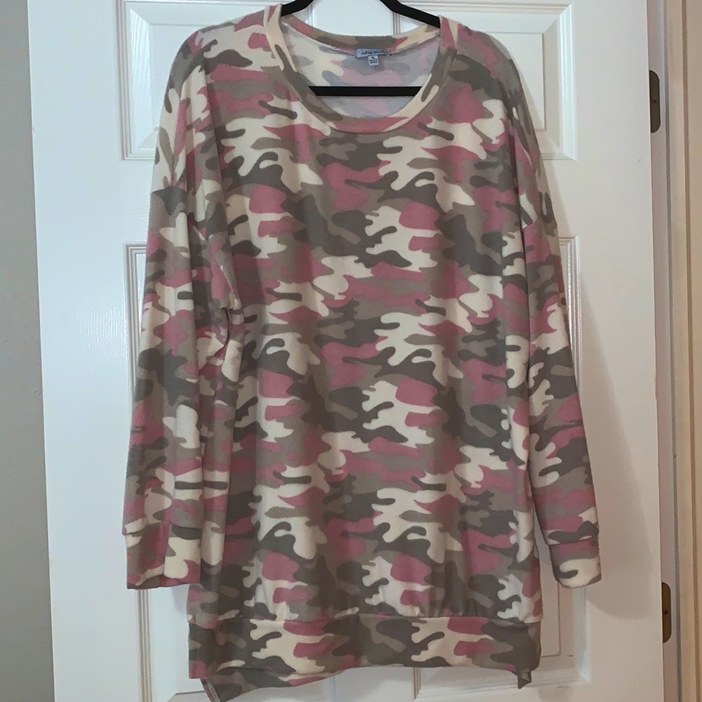 NWOT Sz XL Long Sleeve Top